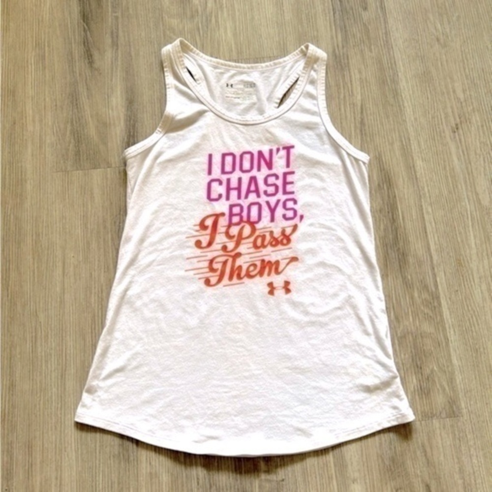 🛍️ 2/$12
UNDER ARMOUR girls racerback tank top. EUC. Size youth large